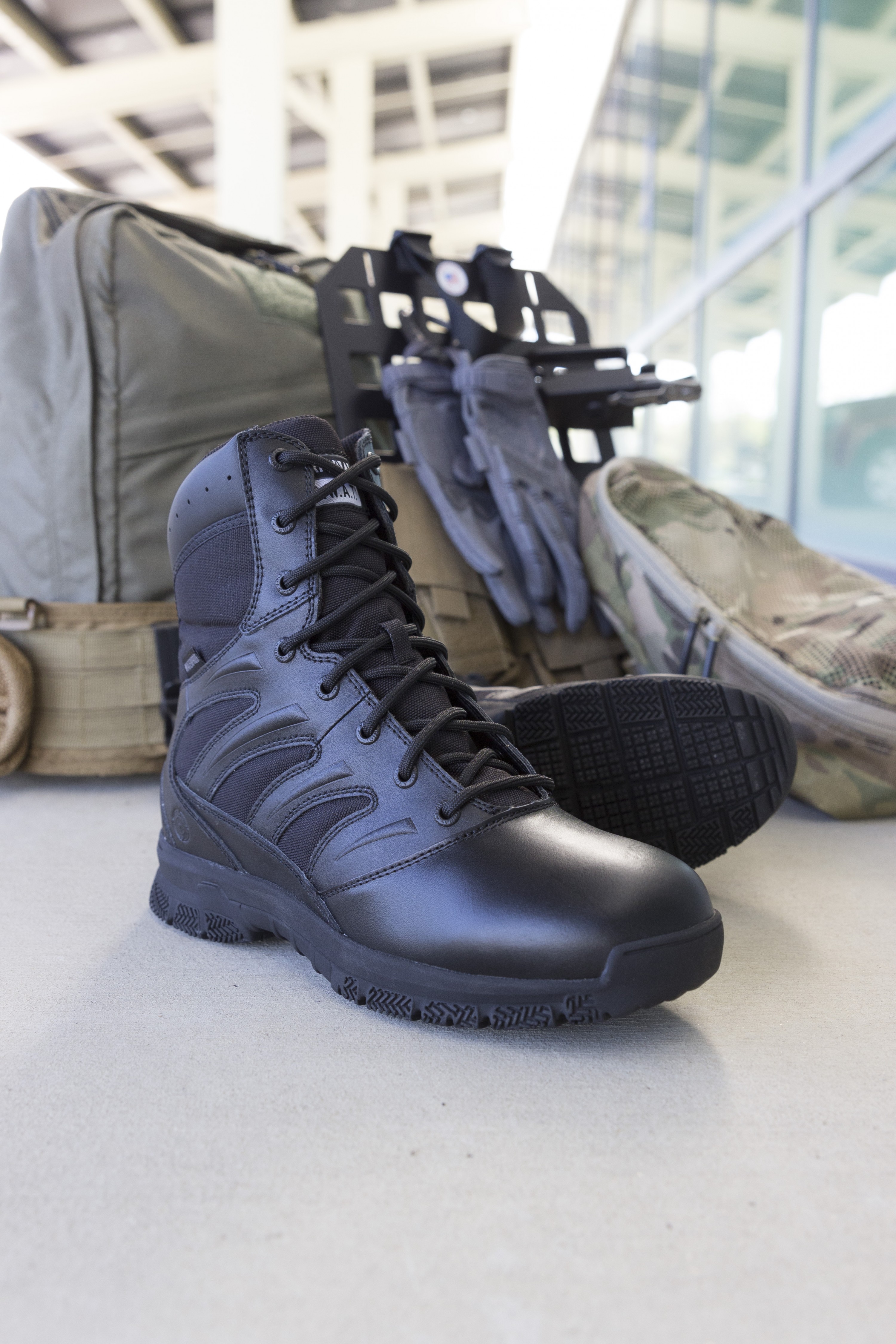 Військові водонепроникні черевики Force 8